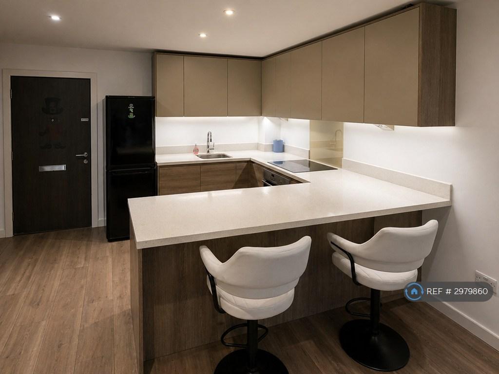 Apartment in London - More