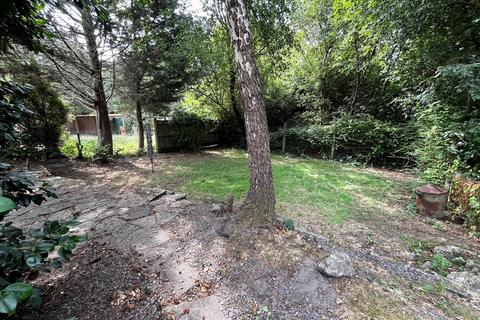 2 bedroom flat to rent, Fraser Road, Poole, BH12