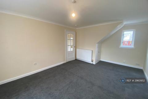 2 bedroom semi-detached house to rent, Lauder Court, Kilmarnock, KA3
