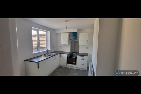3 bedroom semi-detached house to rent, Hyde Road, Sudbury, CO10