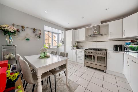 undefined, Wallis Gardens, Newbury, RG14