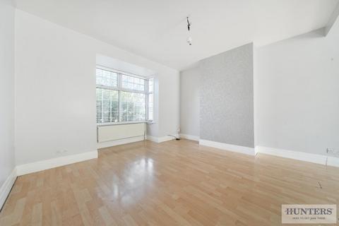 3 bedroom semi-detached house for sale, Manor Way, Bexleyheath
