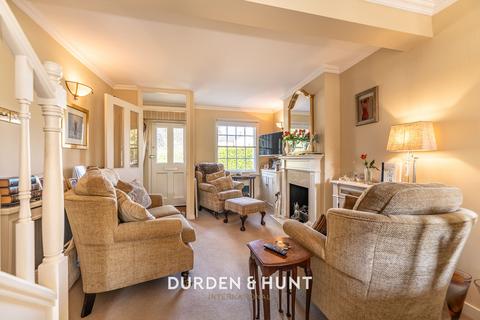 2 bedroom end of terrace house for sale, Pert Cottages, Sandringham Gardens, Barkingside, IG6