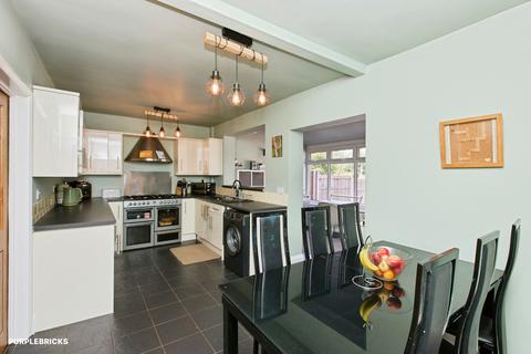 3 bedroom semi-detached house for sale, Newbold Avenue, Borrowash, DE72