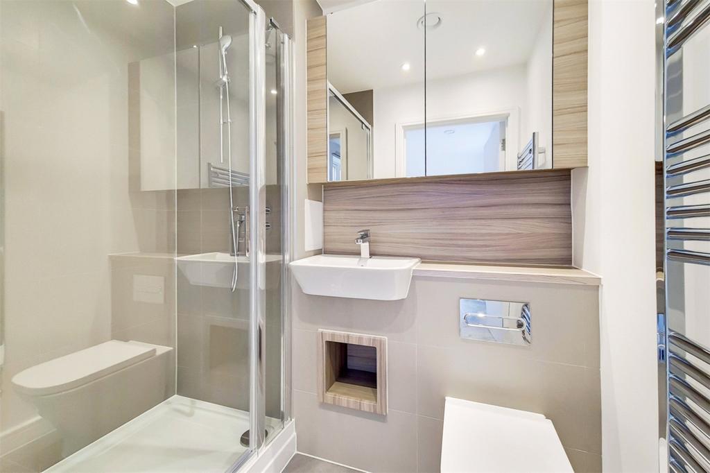 Apartment in Barking - More