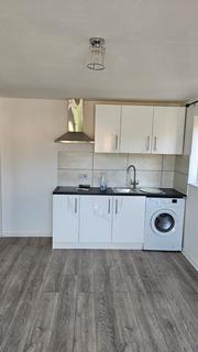 2 bedroom flat for sale, Eastgate Close, London SE28