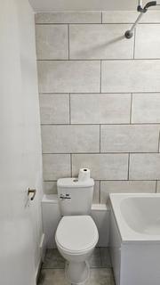 2 bedroom flat for sale, Eastgate Close, London SE28