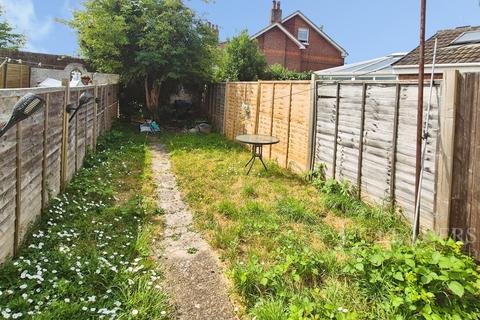 2 bedroom terraced house for sale, Gordon Road, Fareham, Hampshire