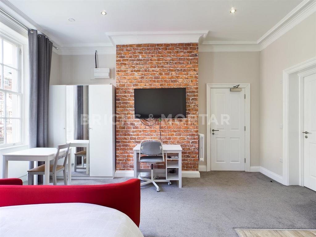 Apartment in Newcastle upon Tyne, Grainger Town - View 3