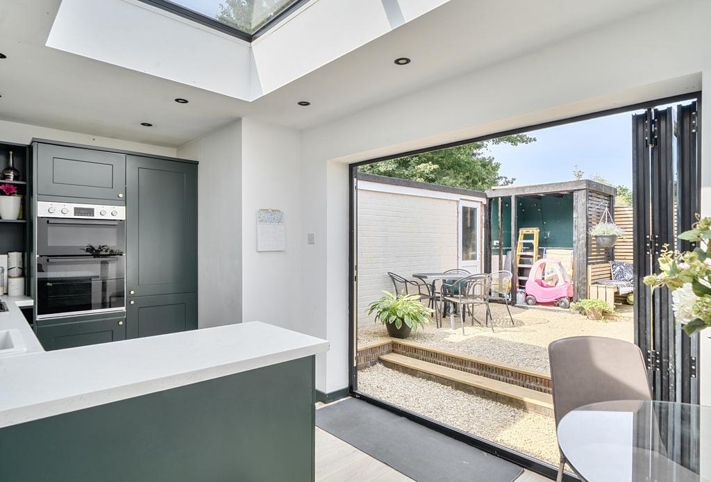 Ferndale Avenue, Bristol BS30 - View 3
