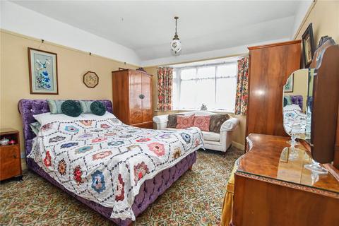 2 bedroom bungalow for sale, Francis Avenue, Bexleyheath, DA7