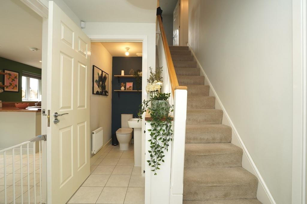 House in Nottingham, Nottinghamshire - View 3