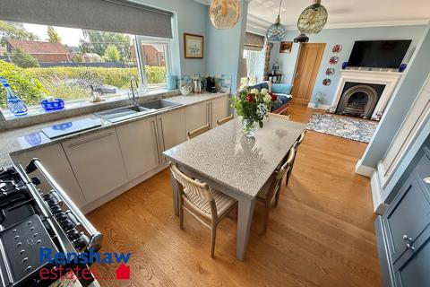 4 bedroom detached bungalow for sale, Welbeck Avenue, Kirk Hallam, Ilkeston