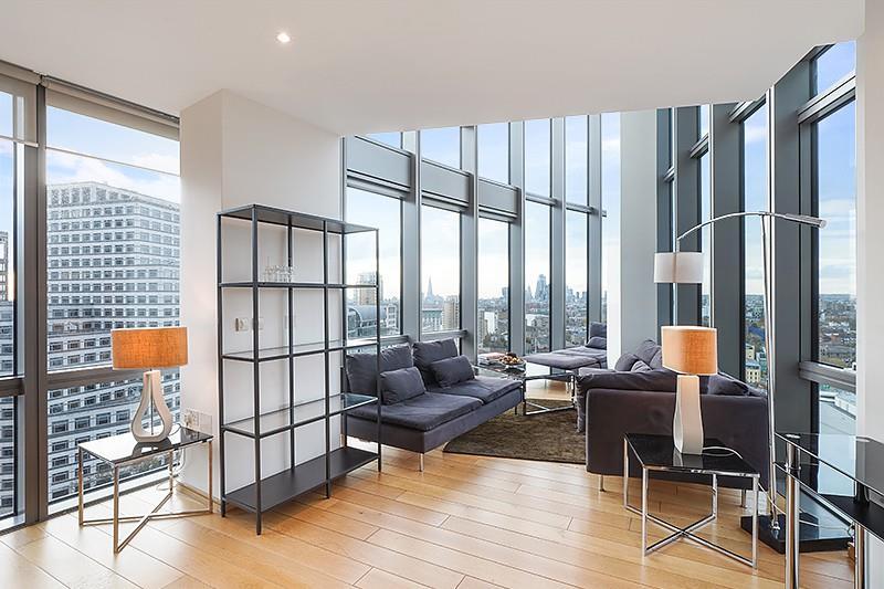 Apartment in London, Canary Wharf - View 3