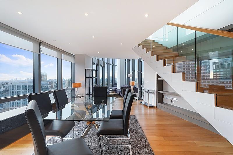Apartment in London, Canary Wharf - View 5