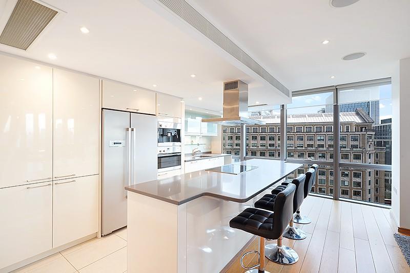 Apartment in London, Canary Wharf - More