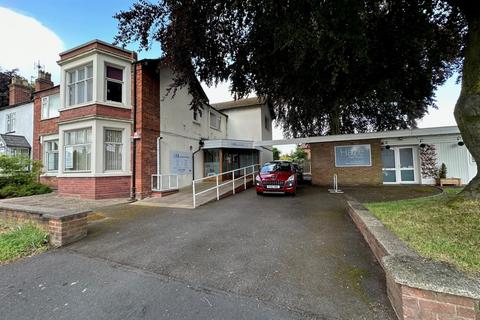 Retail property (high street) for sale, 84 Market St Kingswinford DY6 9LN