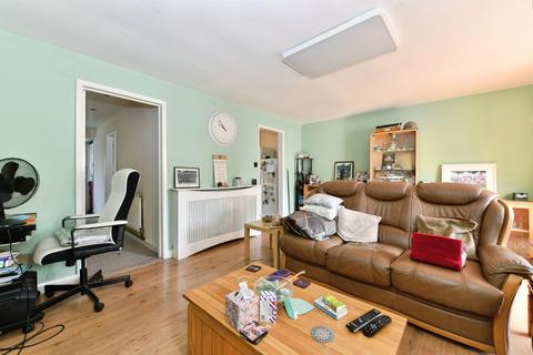 3 bedroom end of terrace house for sale, Ogilvie Square, Calne