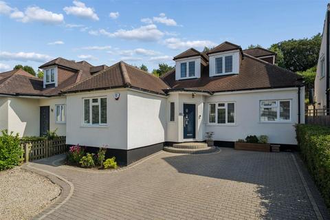 4 bedroom detached house for sale, Whitelands Avenue, Chorleywood WD3