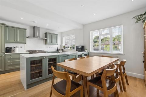 4 bedroom detached house for sale, Whitelands Avenue, Chorleywood WD3