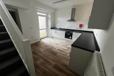 5 bedroom house to rent, Norfolk Street, Mount Pleasant, Swansea
