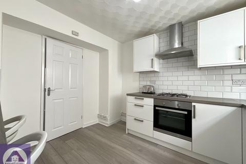 3 bedroom terraced house for sale, Oak Street, Abertillery