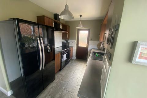 4 bedroom detached house for sale, North Close, Royston, Barnsley