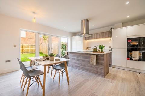 3 bedroom semi-detached house for sale, Trowell Road, Wollaton, NG8