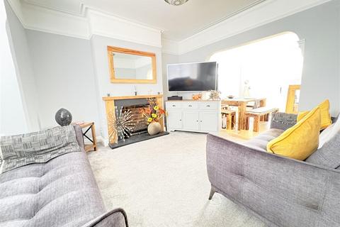 4 bedroom semi-detached house for sale, Langstone Road, Baffins