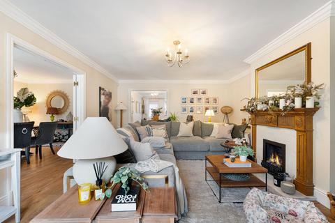 4 bedroom link detached house for sale, Burganey Court, Pulford, CH4