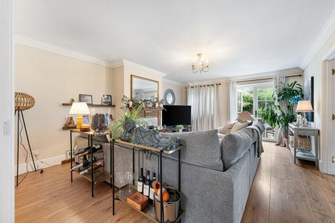 4 bedroom link detached house for sale, Burganey Court, Pulford, CH4