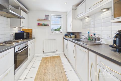 2 bedroom apartment for sale, Sandbach Drive, Cheshire CW9