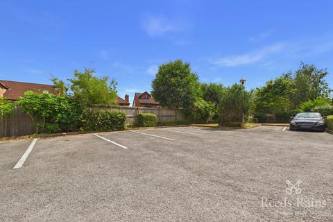2 bedroom apartment for sale, Sandbach Drive, Cheshire CW9