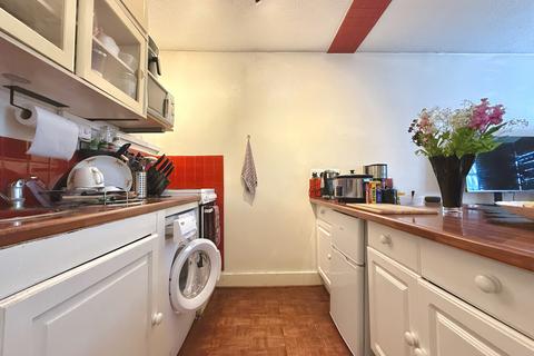 Studio to rent, Alexandra Street, Maidstone, ME14