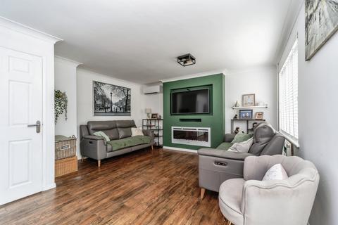 3 bedroom townhouse for sale, Westrope Way, Bedford