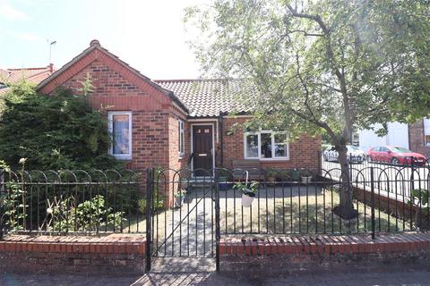 2 bedroom terraced bungalow for sale, Stewart Court, Pocklington, York