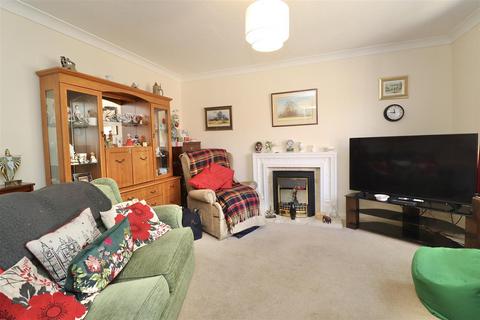 2 bedroom terraced bungalow for sale, Stewart Court, Pocklington, York