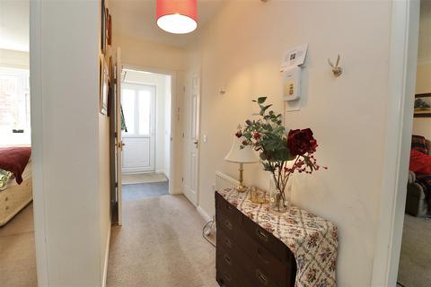 2 bedroom terraced bungalow for sale, Stewart Court, Pocklington, York