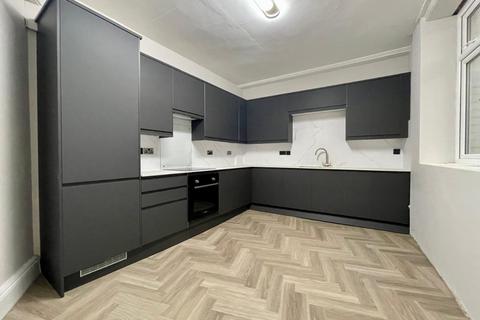 2 bedroom flat to rent, Richmond Chambers, Richmond Hill, Bournemouth, Dorset, BH2