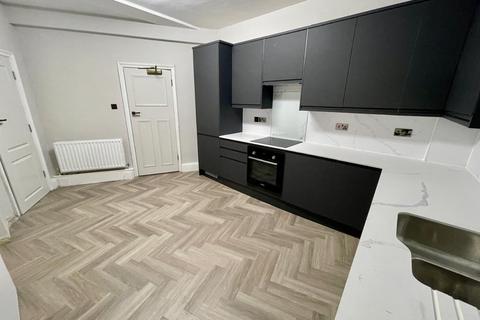 2 bedroom flat to rent, Richmond Chambers, Richmond Hill, Bournemouth, Dorset, BH2