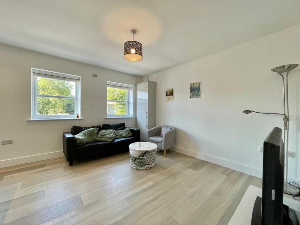 Apartment in Bournemouth - View 2