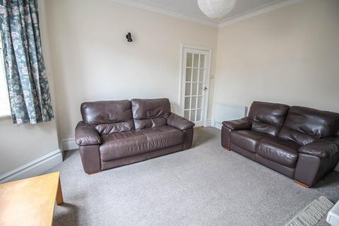 4 bedroom detached house to rent, Ripon Road, Bournemouth, Dorset, BH9