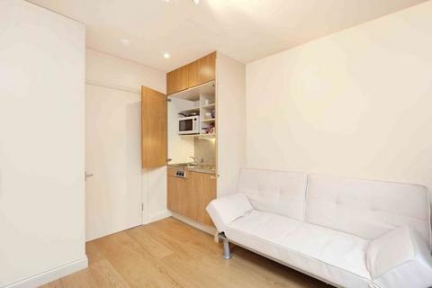 Studio to rent, Craven Terrace, London W2
