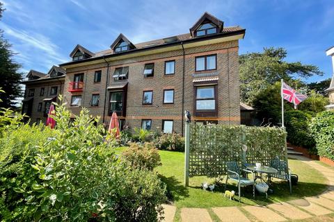 1 bed flat/apartment for rent in Grosvenor Court, 6 Suffolk Road, Bournemouth, Dorset, BH2