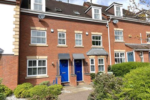 3 bed terraced house for rent in Charter Approach, Warwick