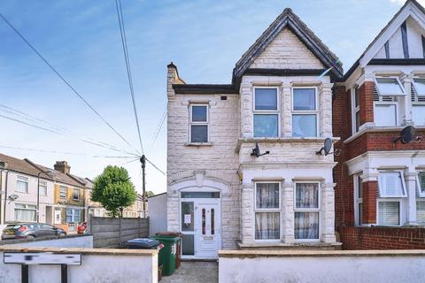 Norlington Road, London, E11