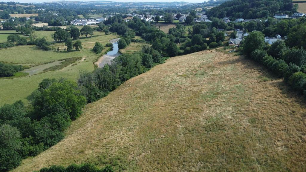 Carmarthen Road, Llanybydder - View 3