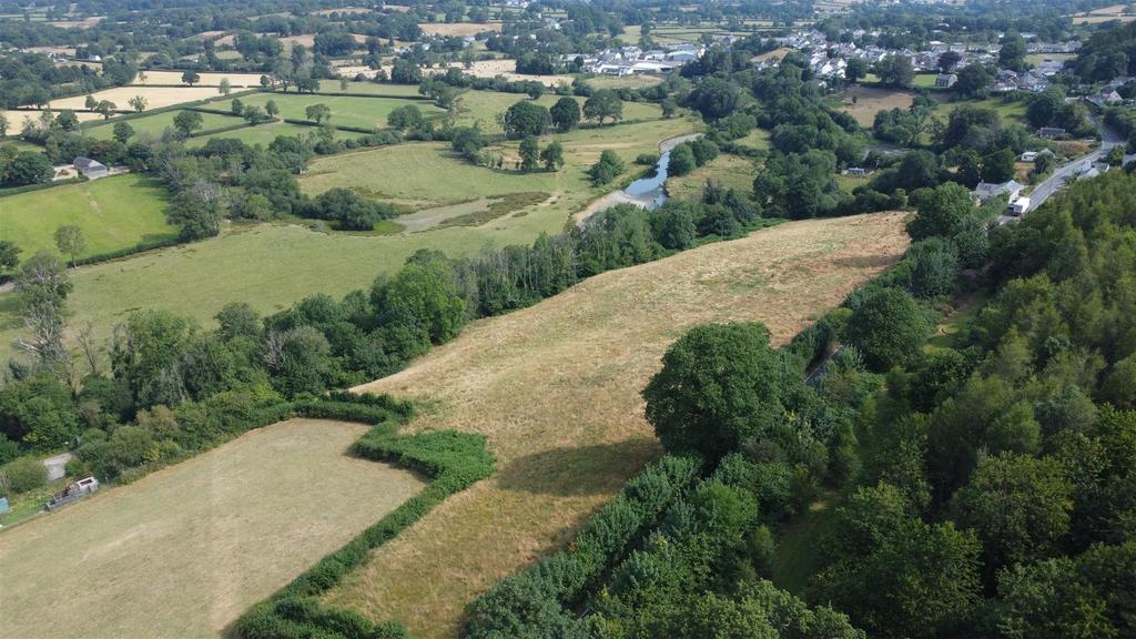 Carmarthen Road, Llanybydder - More