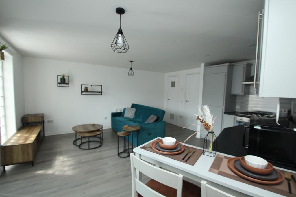 Dumbarton Road, Glasgow, G11 - View 4