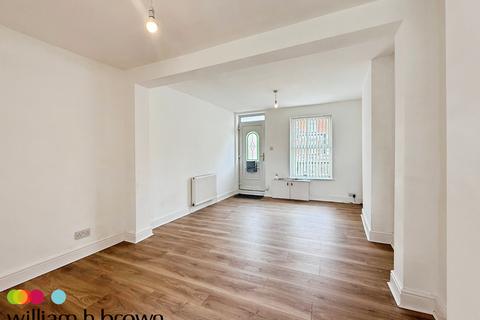 3 bedroom semi-detached house to rent, Foxhall Road, Ipswich